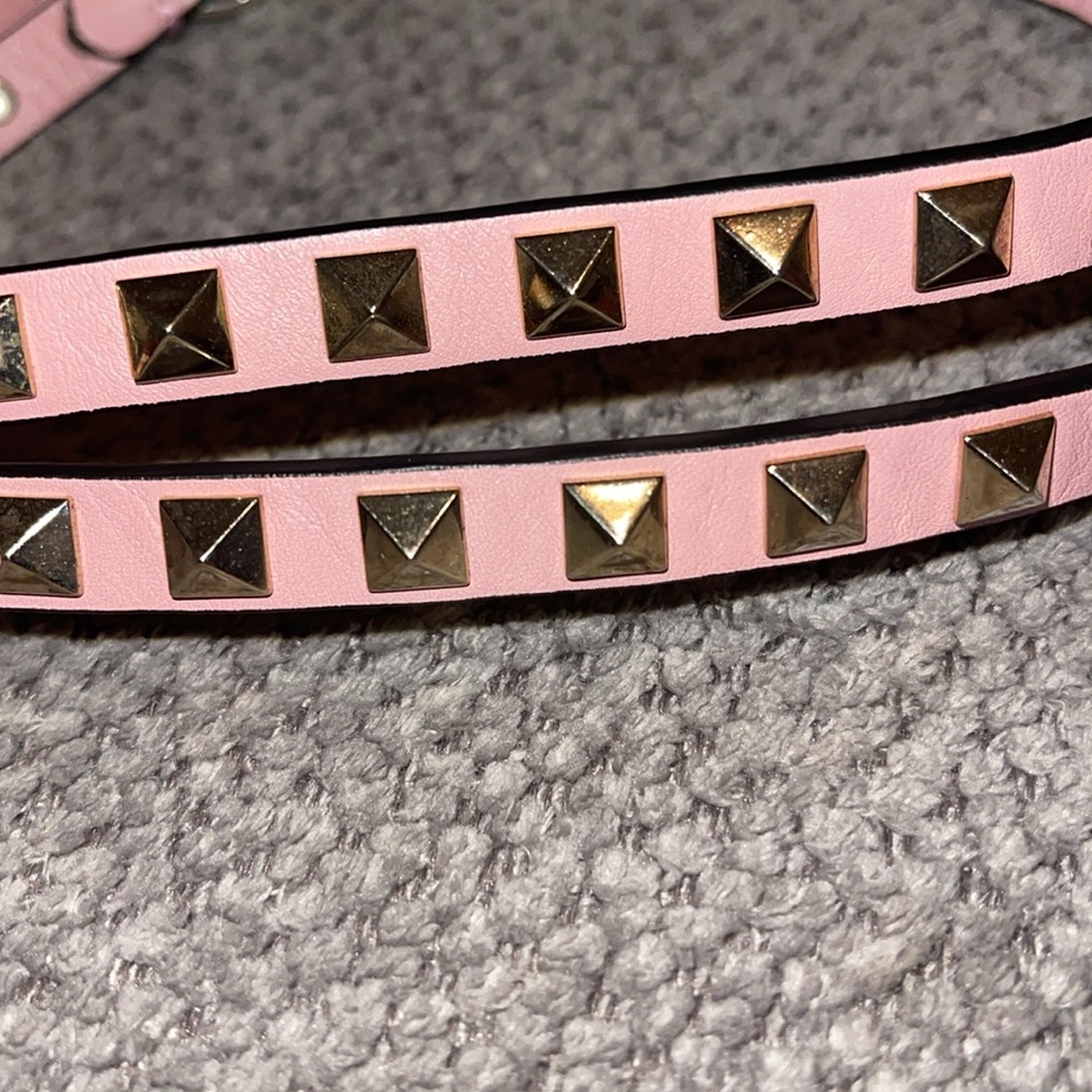 VALENTINO ROCKSTUD BABY PINK TOTE WITH ROCKSTUD CROSSBODY STRAP - Picture 9 of 10